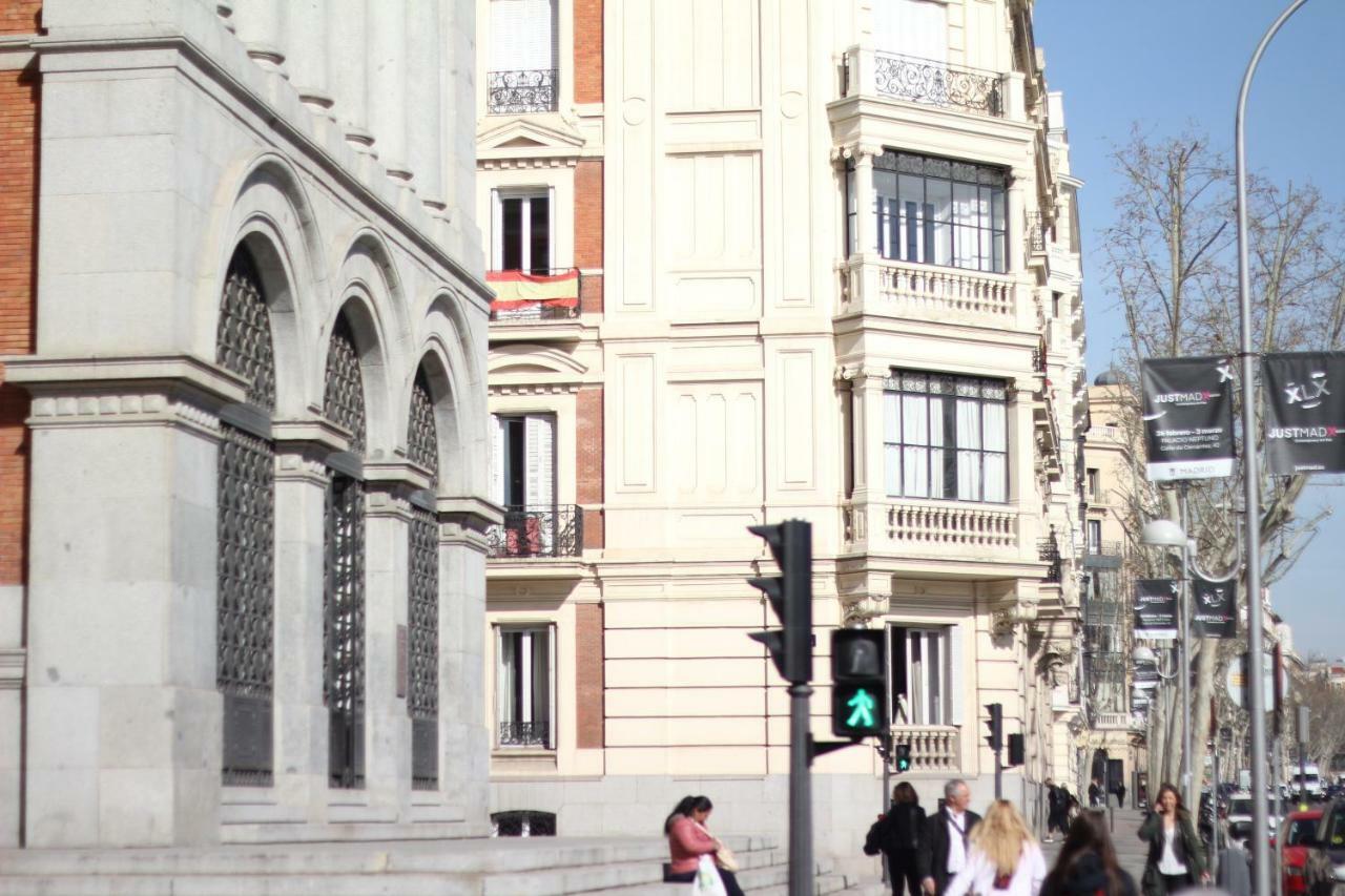 Cosy Apartment Prado Museum Мадрид Екстериор снимка