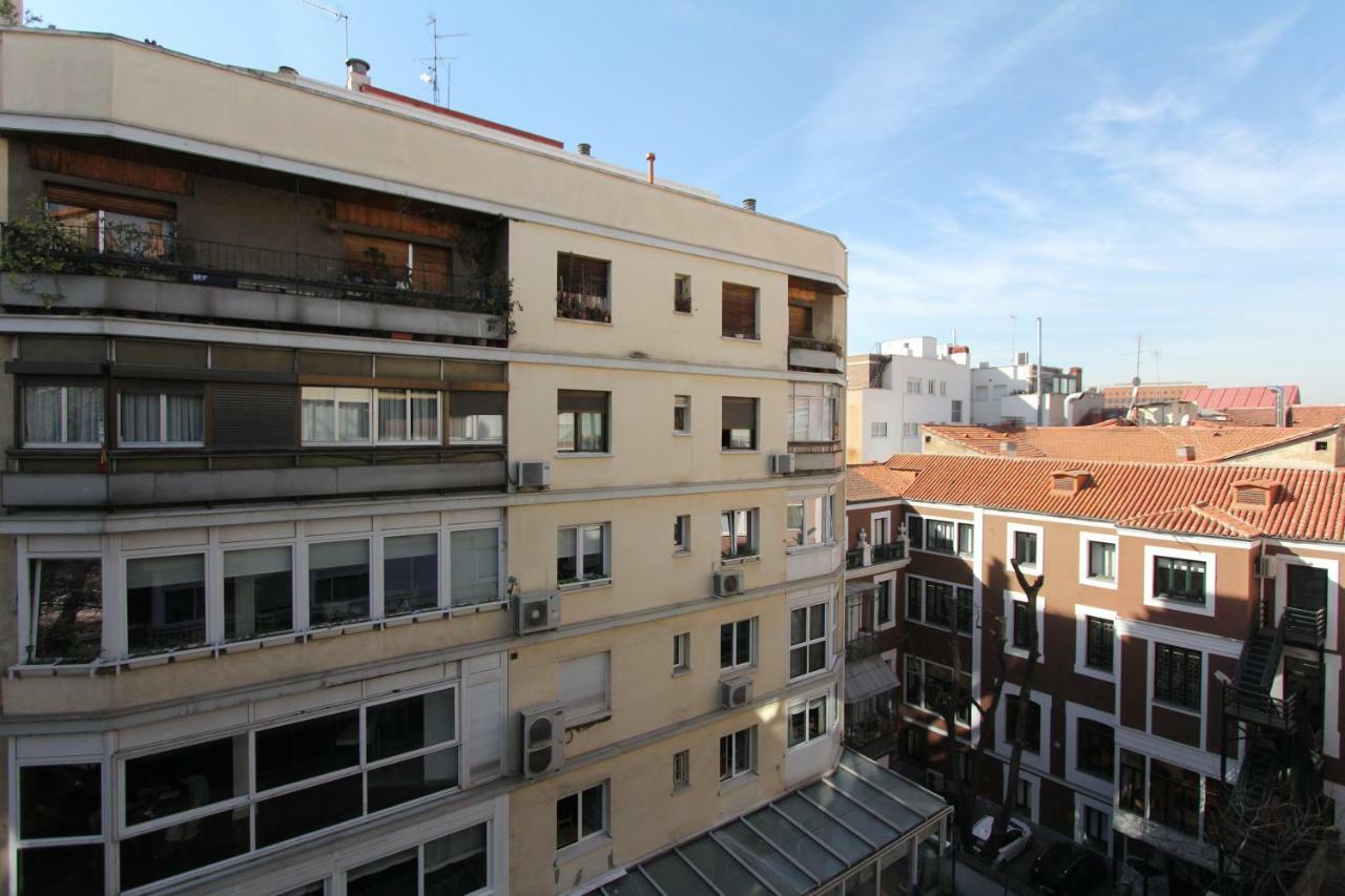 Cosy Apartment Prado Museum Мадрид Екстериор снимка